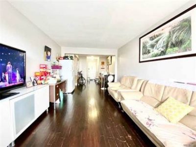 25-34 Union Street 1D, Flushing, NY 11354