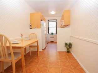 32-20 89th Street E409, Queens, NY 11369