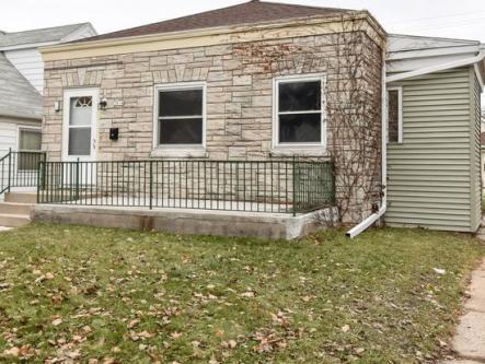 3 bd for rent add 3014 N 61st St, Milwaukee