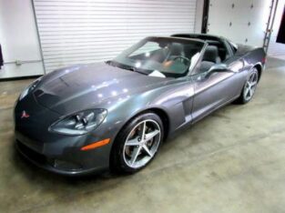 Chevrolet Corvette Standard Coupe 1LT 2011 Chevrolet