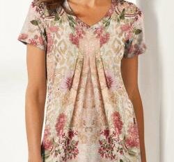 Crew Neck Holiday Floral Short Sleeve Tunics