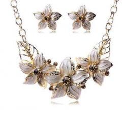 Set Of Alloy Flower Necklace And Earrings