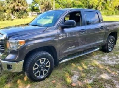 Toyota Tundra, 99000 mi, Pickup truck