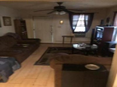 2 BR & 2 bedroom house in Dallas Texas