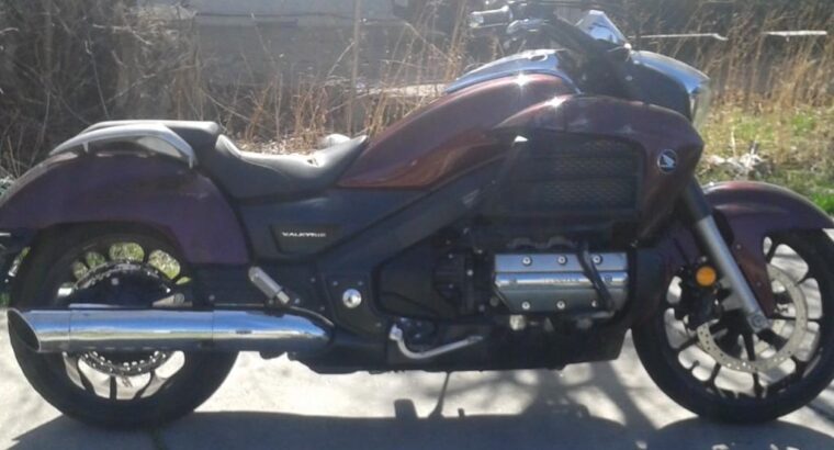 2014 GoldWing Valkyrie