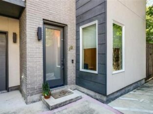 3 BR & 3 bedroom house in Dallas