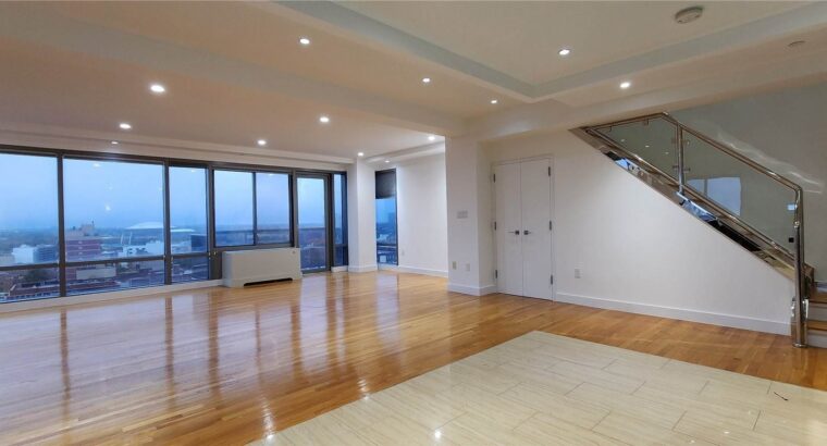 House With 4 Beds and 3 Baths