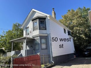 House with 3 Beds 2 Bathrooms