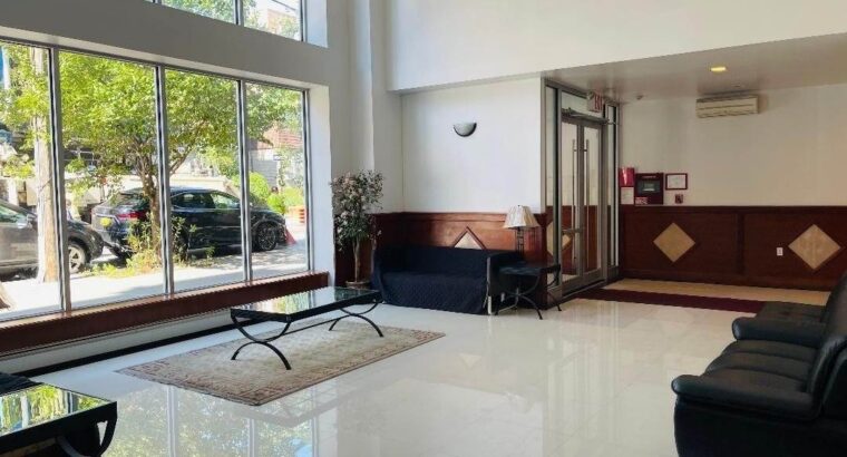 House With 1 Bed and 1 Bath