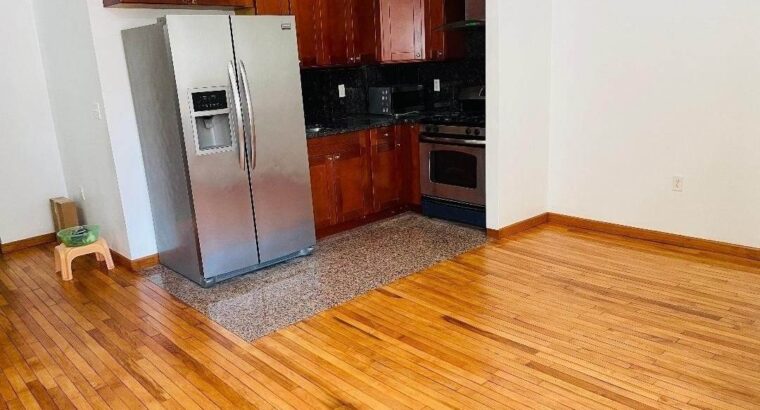House With 1 Bed and 1 Bath