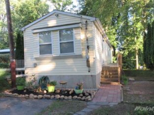 House With 2 Beds & 1 Bath