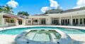 6 BR & 7 Bathrooms Residential in Florida