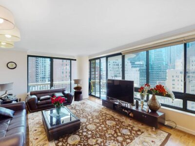 1 BR & 2 Bathrooms Residential in New York