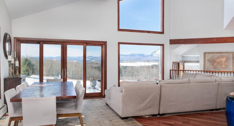 3 BR & 5 Bathrooms Residential in Lamoille County