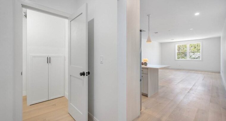 2 BR & 2 Bathrooms Residential in Boston