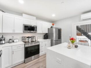 2 BR & 2 Bathrooms Residential in Boston