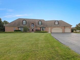 4 BR & 4 Bathrooms Residential in Allegan County