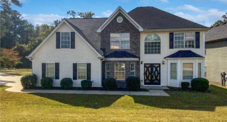 5 BR & 3 Bathrooms Residential in Clayton County