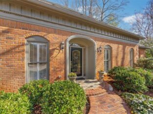 5 BR & 5 Bathrooms Residential in Fulton County