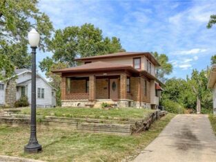 4 BR & 3 Bathrooms Residential in Wyandotte County