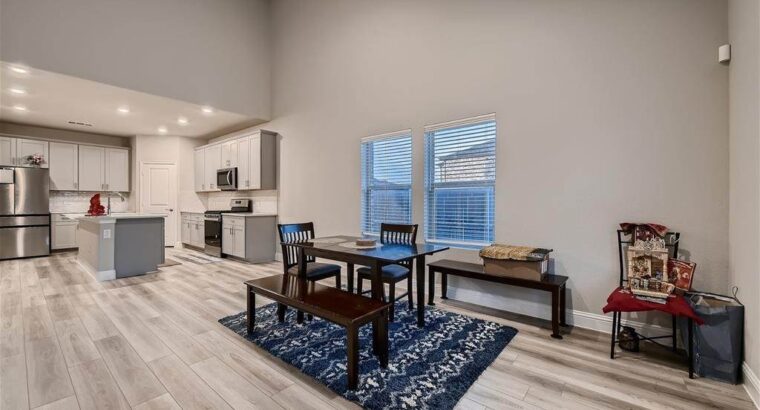 5 BR & 3 Bathrooms Residential in Tarrant County