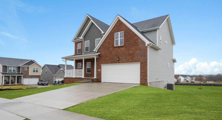 4 BR & 3 Bathrooms Residential in Scott County