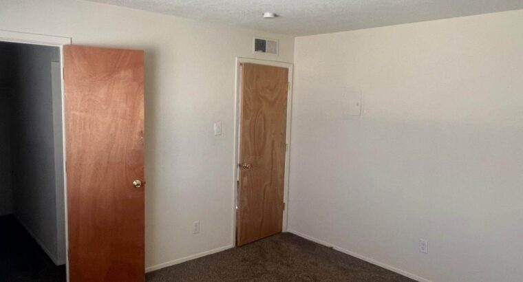 1 BR & 1 Bathrooms Residential in Bernalillo County