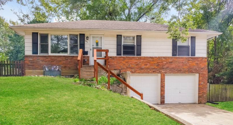 3 BR & 2 Bathrooms Residential Rent in Southwest Kansas City