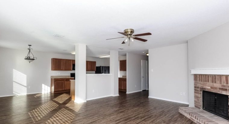 4 BR & 2 Bathrooms Residential Rent in Tarrant County