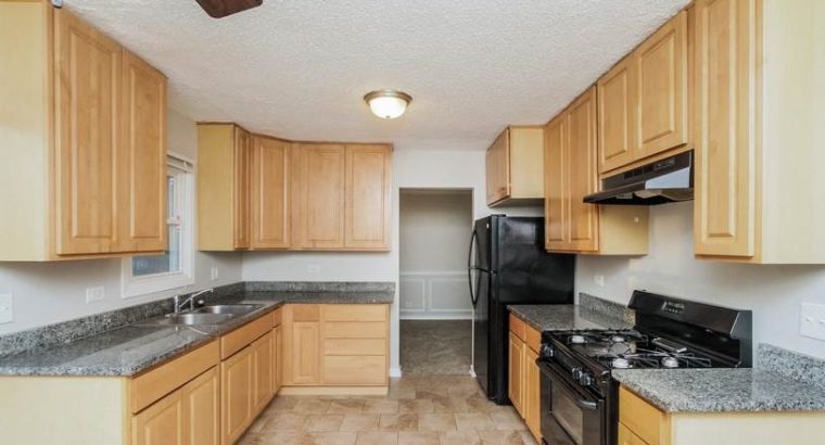 4 BR & 2 Bathrooms Residential Rent in Cook County