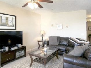 3 BR & 2 Bathrooms Residential Rent in Florida
