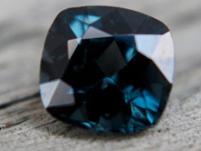 Natural Titanium Spinel