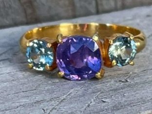 18k Gold Trilogy Sapphires Ring