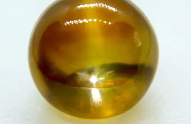 Loose Chrysoberyl Cat’s Eye Gemstone