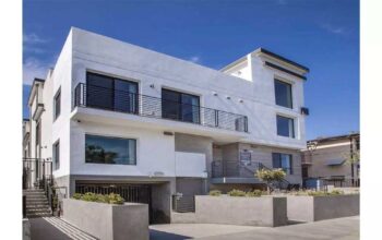 Modern Living at 4255 Lockwood Ave For Sale