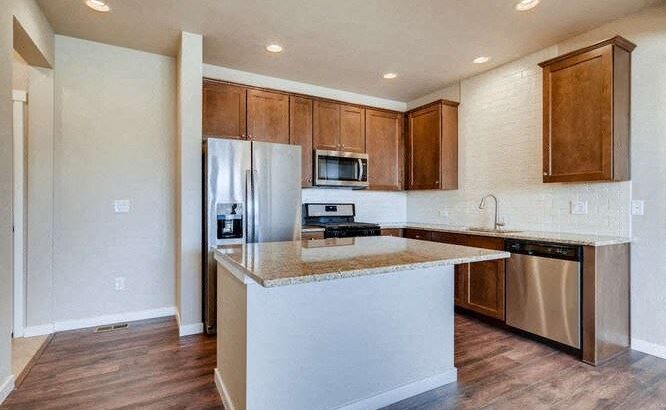 3 BR & 2 Bathrooms Residential Rent in Colorado