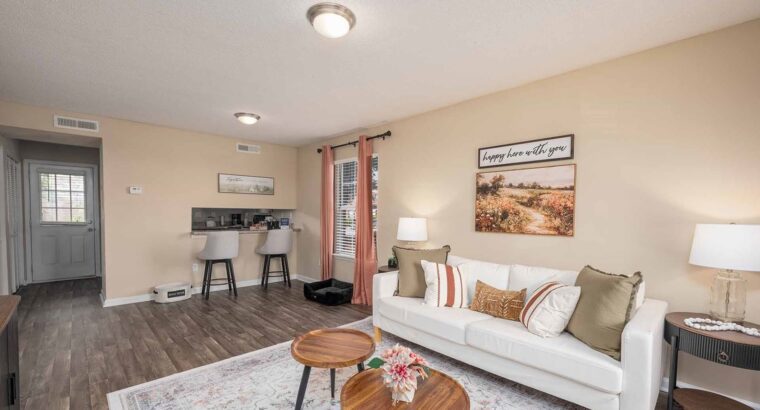 2 BR & 1 Bathrooms Residential Rent in Georgia